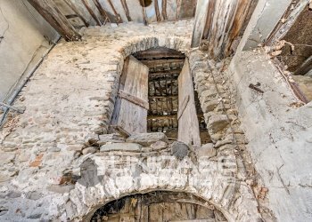 Facciata - Porzione di casa Via Amedeo Bert, 11, Torre Pellice - foto 9