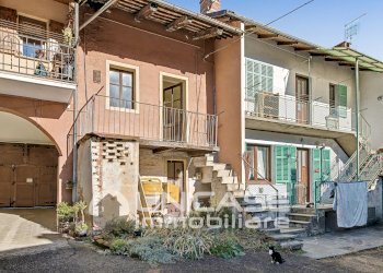 Facciata - Porzione di casa Via Amedeo Bert, 11, Torre Pellice - foto 16