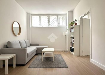Two-room apartment Via giuseppe frua, Milano (neighborhood Washington) - photo 2
