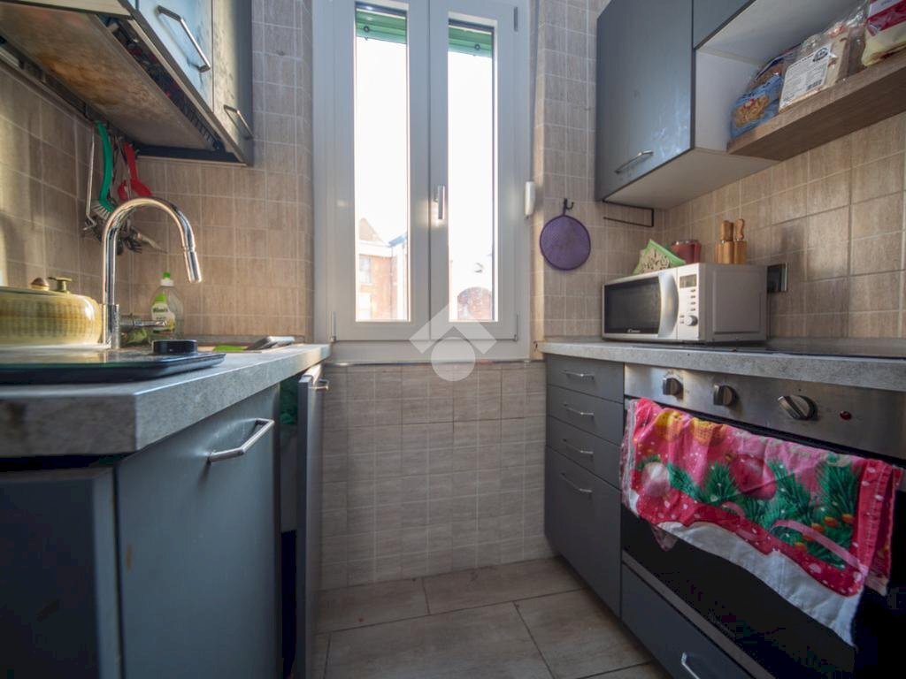 Three-room apartment Via val della torre, Torino (neighborhood Lucento) - photo 3