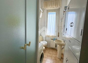 Four-room apartment Via dei sessanta, Genova (neighborhood Cornigliano) - photo 13