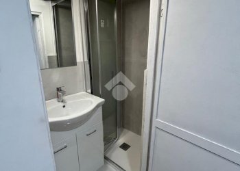 Two-room apartment Via di Santa Croce, Genova - photo 9