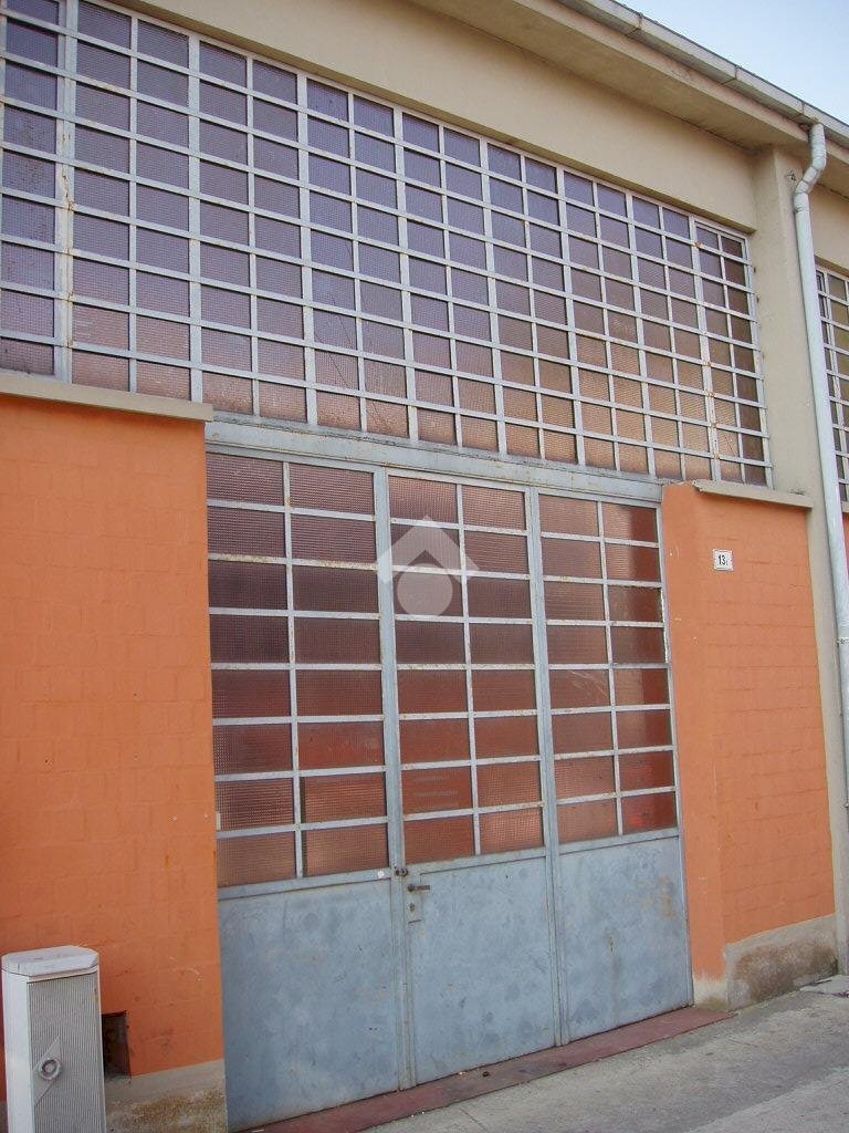 Laboratorio via dei lapidari, Bologna (zona Arcoveggio) - foto 1