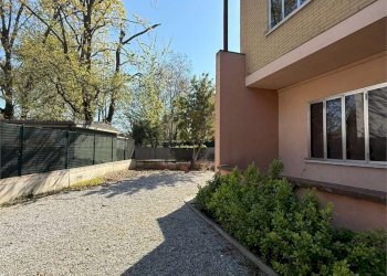 Portion of a house Modena (neighborhood Circoscrizione 1) - photo 1