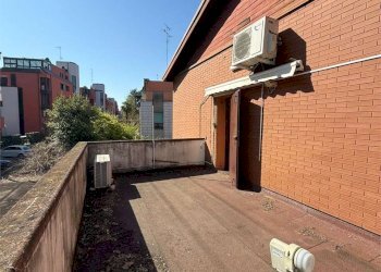 Portion of a house Modena (neighborhood Circoscrizione 1) - photo 21