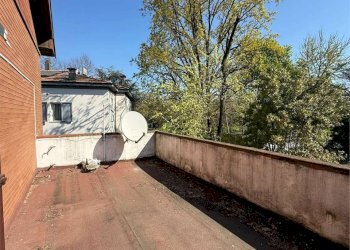 Portion of a house Modena (neighborhood Circoscrizione 1) - photo 23