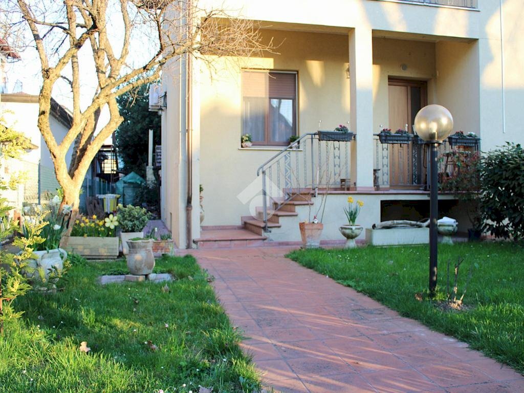 Portion of a house Forlimpopoli, Forlì - photo 1