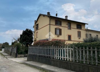 Three-room apartment Via E. Brasca, Trezzo sull'Adda - photo 4