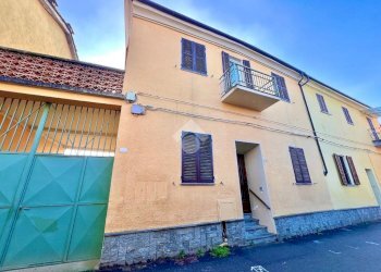 Three-room apartment Via roma, Piea - photo 1