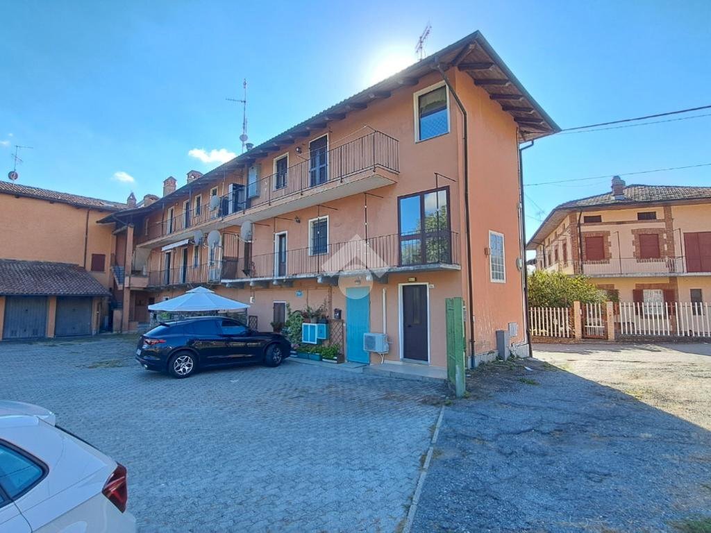 Two-room apartment Via roma, Viverone - photo 1