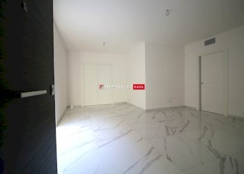 Three-room apartment Via Francesco Petrarca, Martina Franca - photo 3