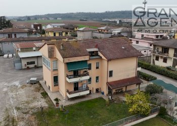 Foto 3 - Stabile - Palazzo Via Enrico Fermi
 
14, Valeggio sul Mincio - foto 3