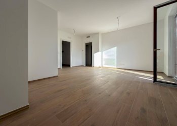 Foto 5 - Appartamento VIA CICCOLINI
 
10, Rotella - foto 5