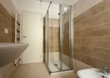 Foto 6 - Appartamento VIA CICCOLINI
 
10, Rotella - foto 6