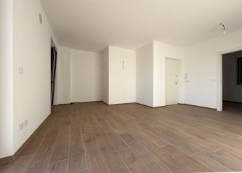 Foto 8 - Appartamento VIA CICCOLINI
 
10, Rotella - foto 8