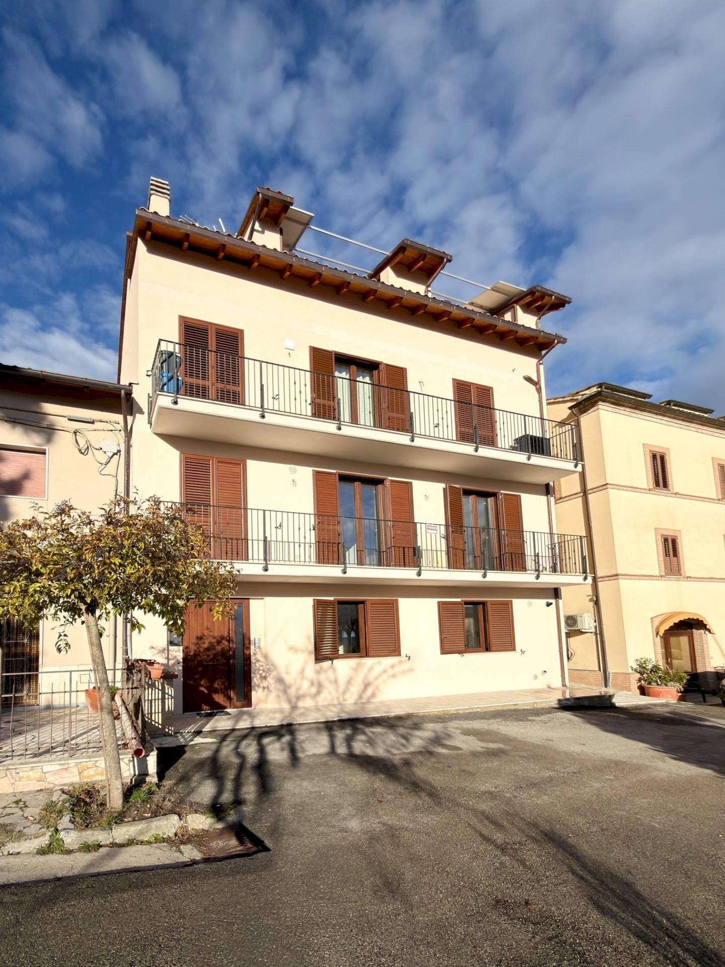 Foto 1 - Appartamento VIA CICCOLINI
 
10, Rotella - foto 1