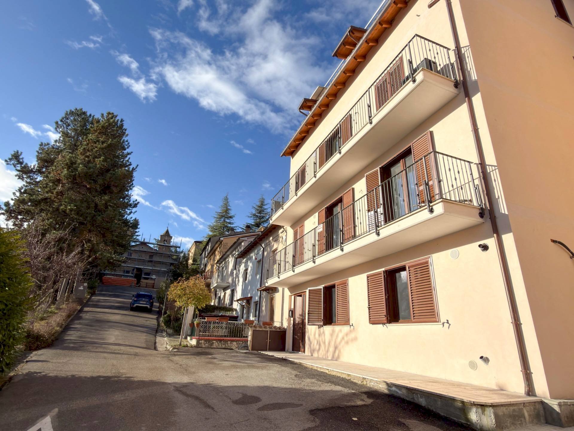 Foto 3 - Appartamento VIA CICCOLINI
 
10, Rotella - foto 3