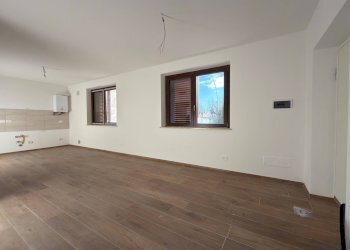 Foto 6 - Appartamento VIA CICCOLINI
 
10, Rotella - foto 6