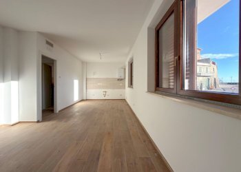 Foto 7 - Appartamento VIA CICCOLINI
 
10, Rotella - foto 7