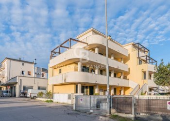 Foto 18 - Attico Via Montiano
 
29, Rimini - foto 18