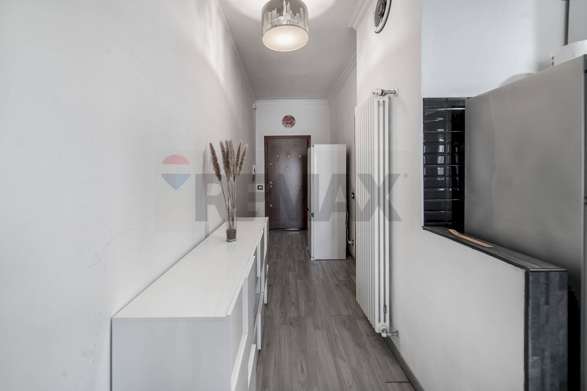 Hall / corridoio - Three-room apartment Cavenago di Brianza - photo 2