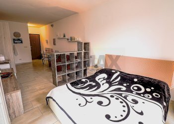 Camera / camera da letto - One-room apartment Piazza XX Settembre
 
17, Germignaga - photo 4