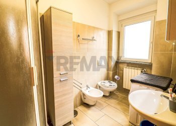 Bagno - One-room apartment Piazza XX Settembre
 
17, Germignaga - photo 6
