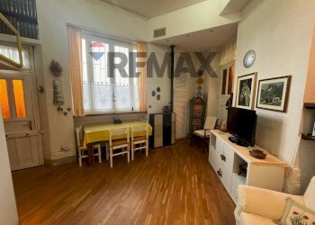 Sala da pranzo - Bilocale Via Borgato
 
6, Duno - foto 7