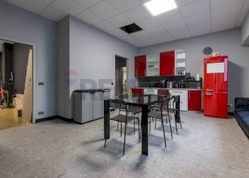 Sala da pranzo - Capannone COLODER
 
4, Cuveglio - foto 10