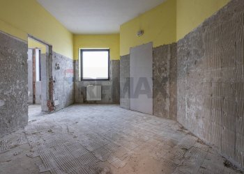 Terrazza - Capannone COLODER
 
4, Cuveglio - foto 12