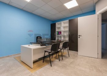 Ufficio - Capannone COLODER
 
4, Cuveglio - foto 21