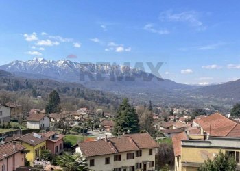 Vista delle montagne - Appartamento Via Monte nero
 
5, Cunardo - foto 1