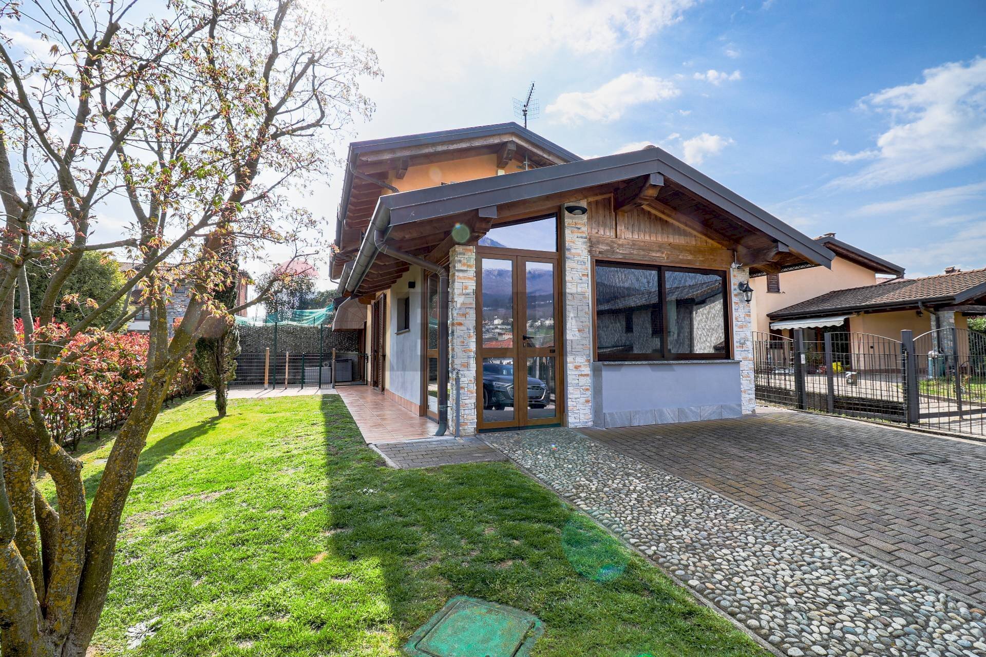 Casa all\'aperto - Villa Gavirate - foto 1