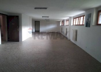 Stanza vuota - Warehouse VIA MILAZZO
 
9, Varese - photo 2