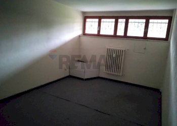 Stanza vuota - Warehouse VIA MILAZZO
 
9, Varese - photo 4