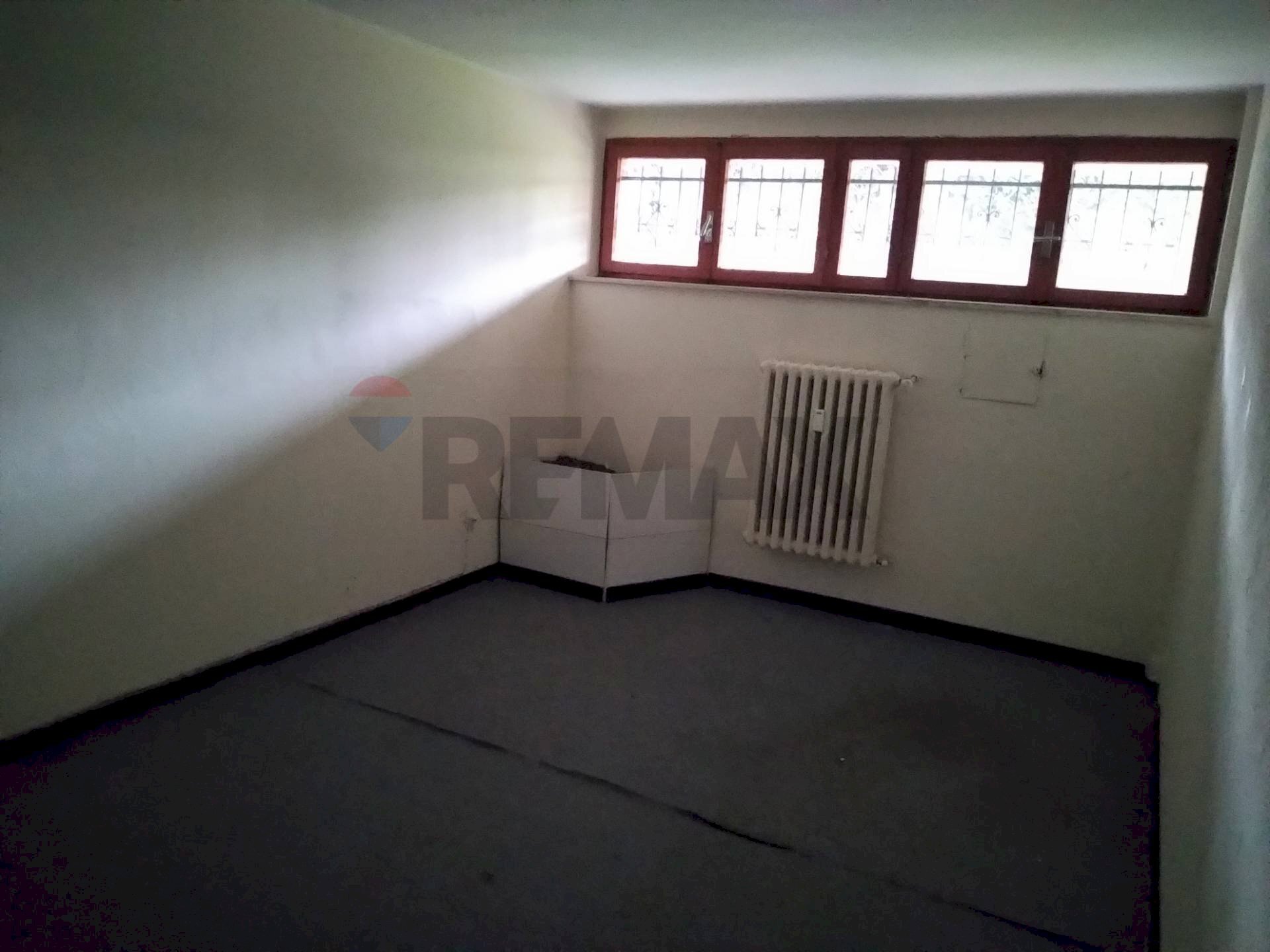 Stanza vuota - Warehouse Via Milazzo
9, Varese - photo 3