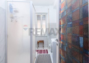 Bagno - Bilocale Via Rosa Govona
 
3, Roma - foto 18