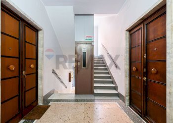 Ricezione / Lobby - Bilocale Via Rosa Govona
 
3, Roma - foto 20