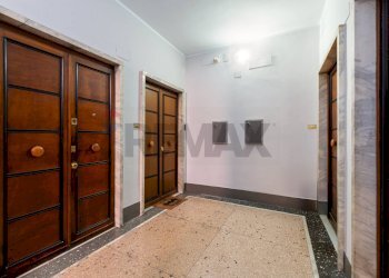 Hall / corridoio - Bilocale Via Rosa Govona
 
3, Roma - foto 21