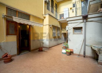 Terrazza - One-room apartment Via Firenze
 
229, Catania - photo 6