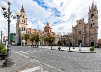 Edificio all\'aperto - Independent house VICO SANTO STEFANO
 
25, Acireale - photo 6