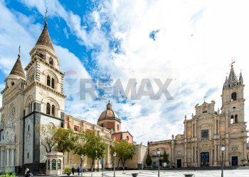 Edificio all\'aperto - Independent house VICO SANTO STEFANO
 
25, Acireale - photo 8