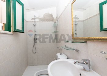 Bagno - Independent house VICO SANTO STEFANO
 
25, Acireale - photo 35