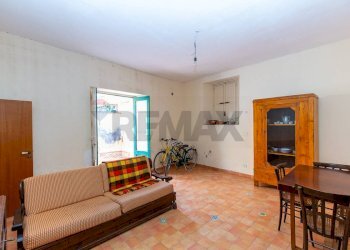 Sala da pranzo - Independent house VICO SANTO STEFANO
 
25, Acireale - photo 37