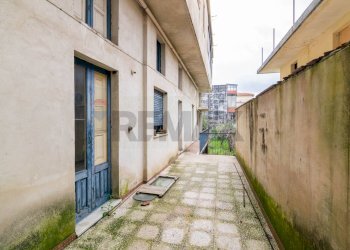 Terrazza - Casa indipendente Via Nuova Guglielmo Marconi
 
26, Zafferana Etnea - foto 15