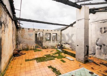 Terrazza - Casa indipendente Via Nuova Guglielmo Marconi
 
26, Zafferana Etnea - foto 23