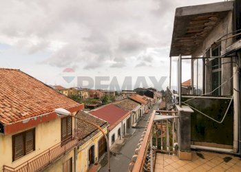 Edificio all\'aperto - Casa indipendente Via Nuova Guglielmo Marconi
 
26, Zafferana Etnea - foto 25