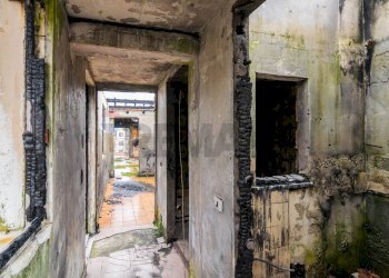 Casa all\'aperto - Casa indipendente Via Nuova Guglielmo Marconi
 
26, Zafferana Etnea - foto 34