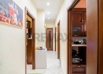 Hall / corridoio - Trilocale Via Pacinotti
 
15, Acireale - foto 5