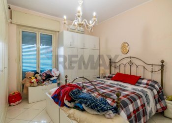 Camera / camera da letto - Trilocale Via Pacinotti
 
15, Acireale - foto 9